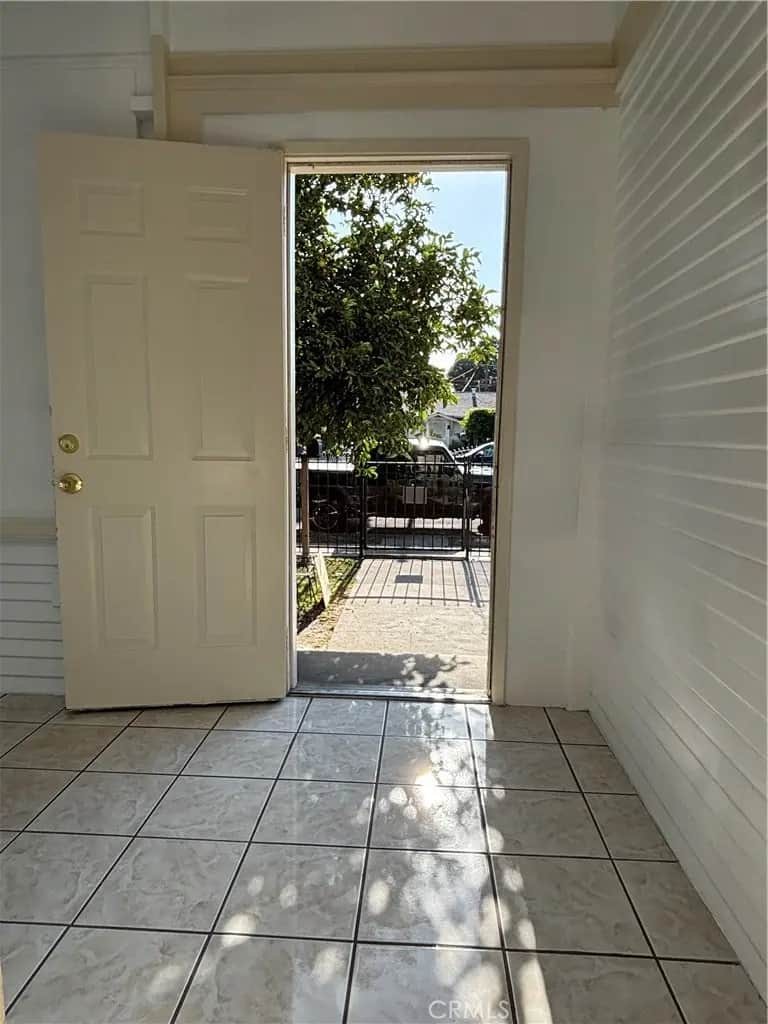 6522 Estrella, Los Angeles, CA — listing photo 1