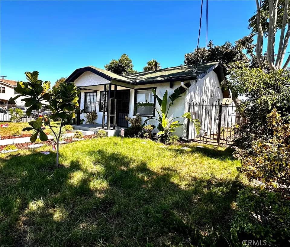 11200 Stanford, Los Angeles, CA — listing photo 1