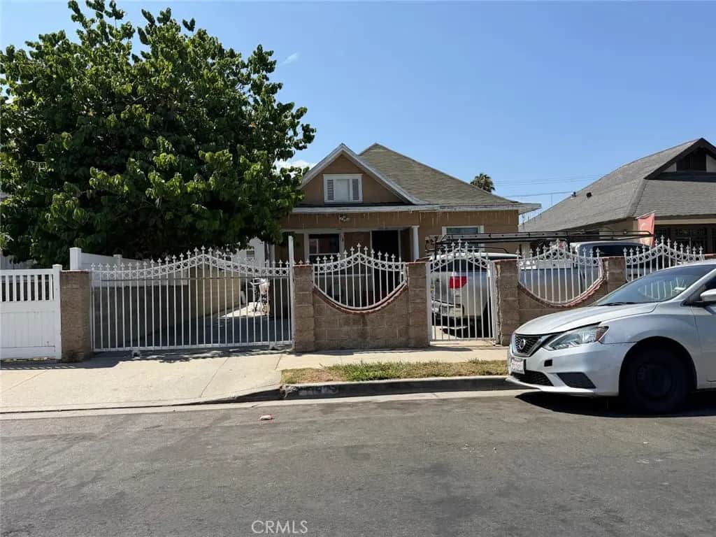 1182 Rolland Curtis Place, Los Angeles, CA — listing photo 1