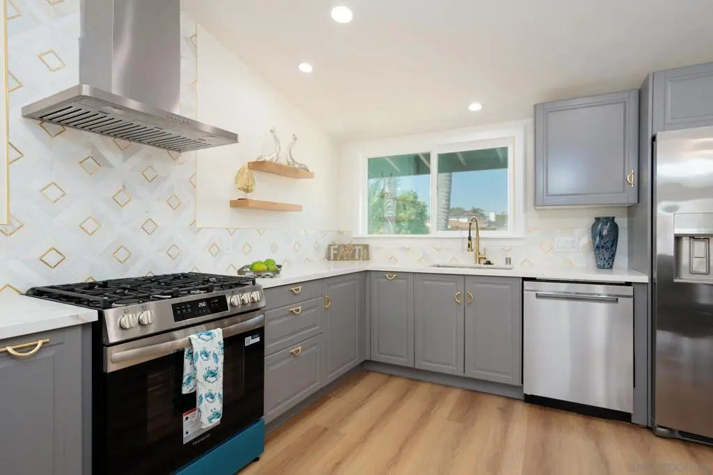 5435 Mound Ave, San Diego, CA — listing photo 1