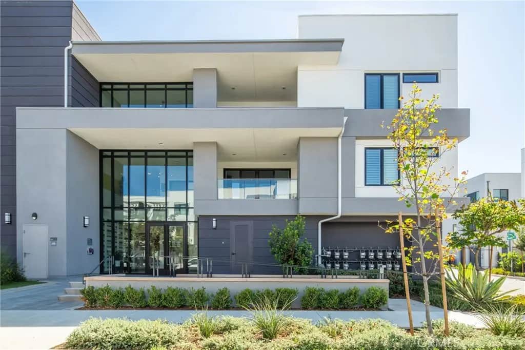 16235 Dawn Way 204, Tustin, CA — listing photo 1
