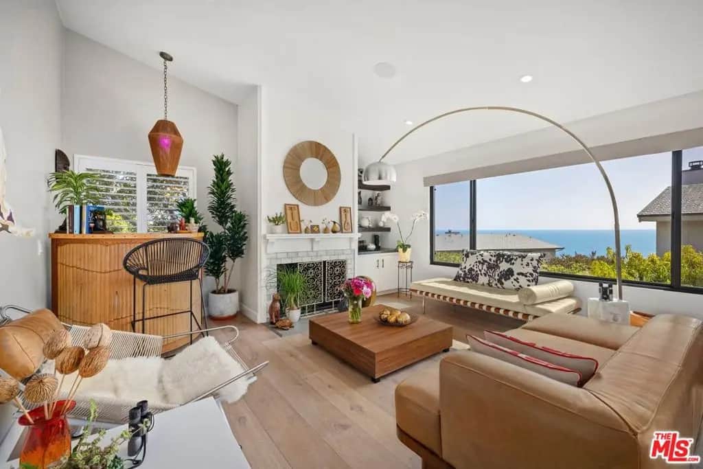6795 Las Olas Way, Malibu, CA — listing photo 1