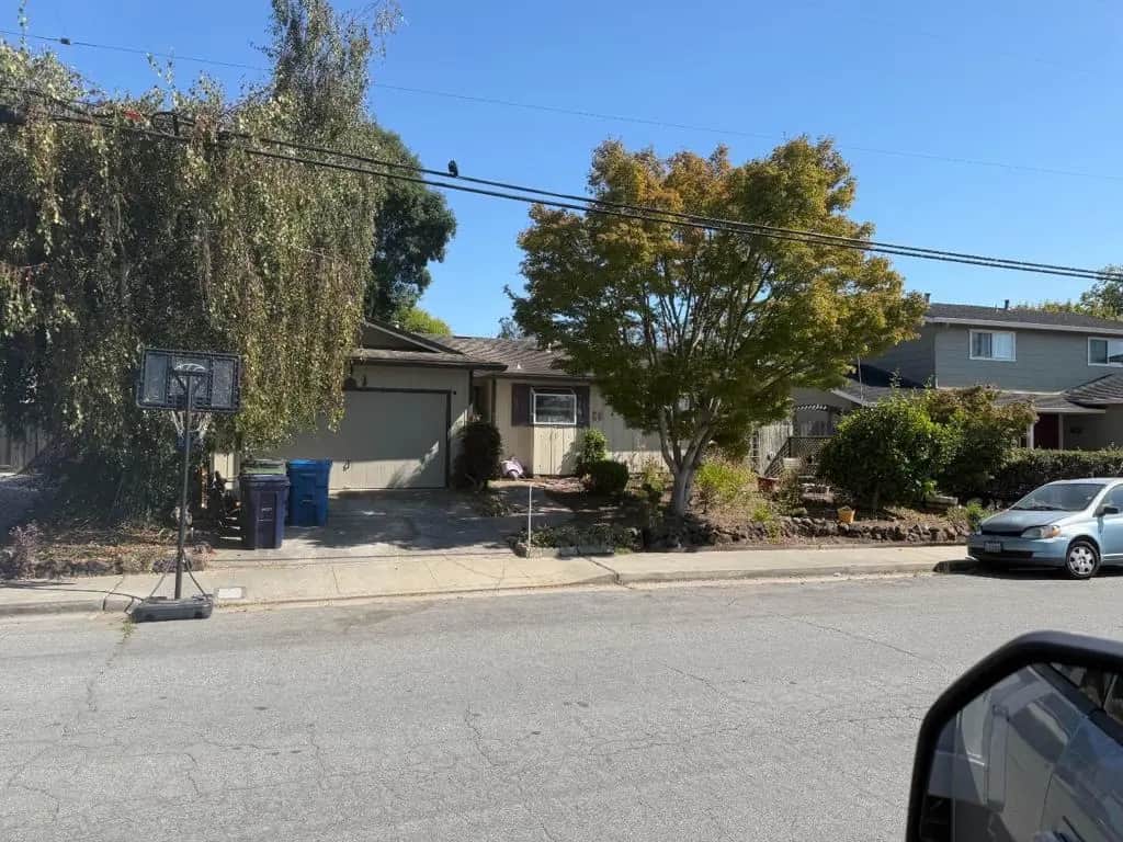 833 Sir Francis Avenue, Capitola, CA — listing photo 1