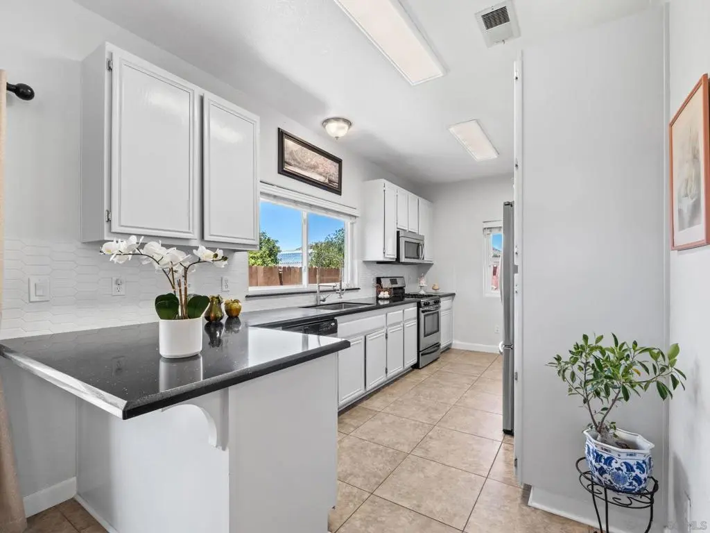 1313 Bethany Pl, El Cajon, CA — listing photo 1