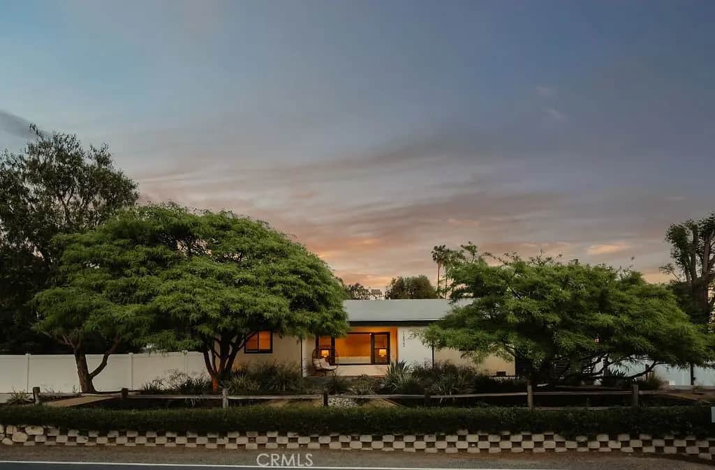 12822 Fairhaven Extension, Santa Ana, CA — listing photo 1
