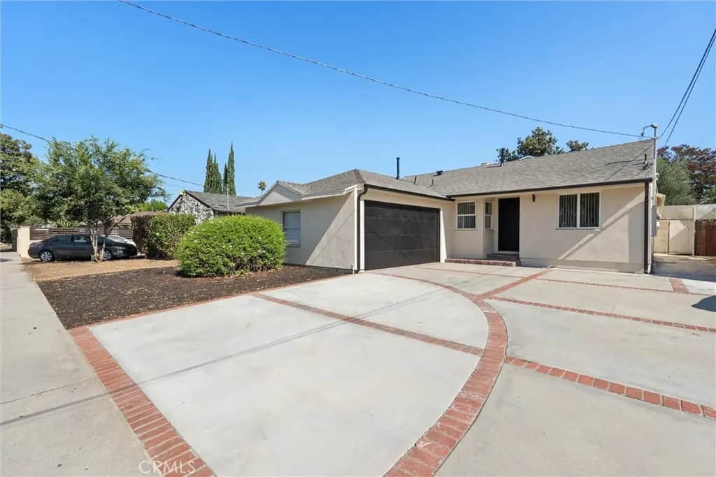 13739 Wyandotte, Los Angeles, CA — listing photo 1