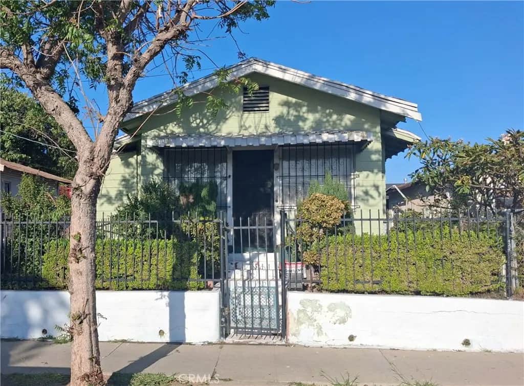 11720 S San Pedro, Los Angeles, CA — listing photo 1