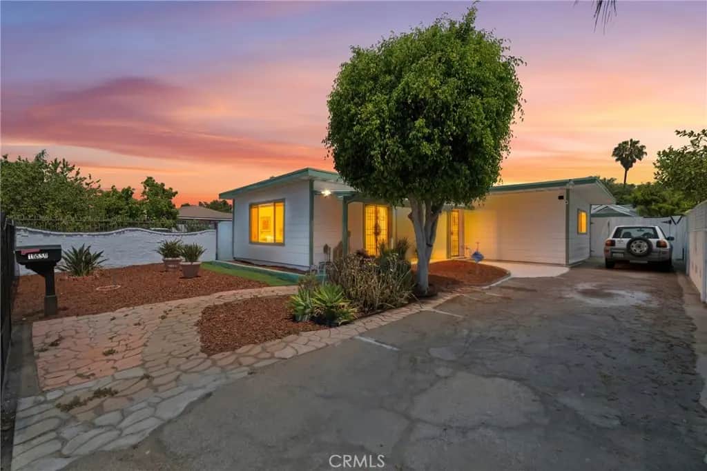 10550 Tamarack Avenue, Los Angeles, CA — listing photo 1