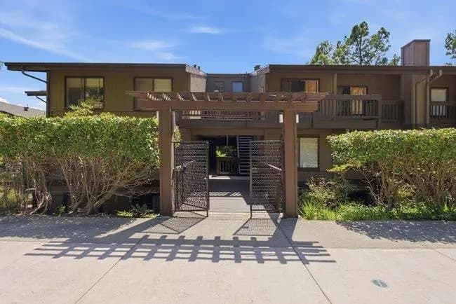 3357 Brittan Avenue 6, San Carlos, CA — listing photo 1