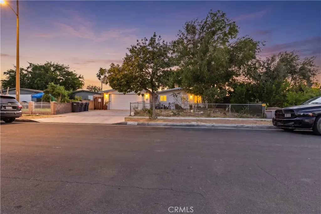 38457 Glenbush, Palmdale, CA — listing photo 1