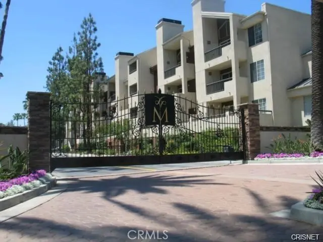 5520 Owensmouth, Woodland Hills, CA — listing photo 1