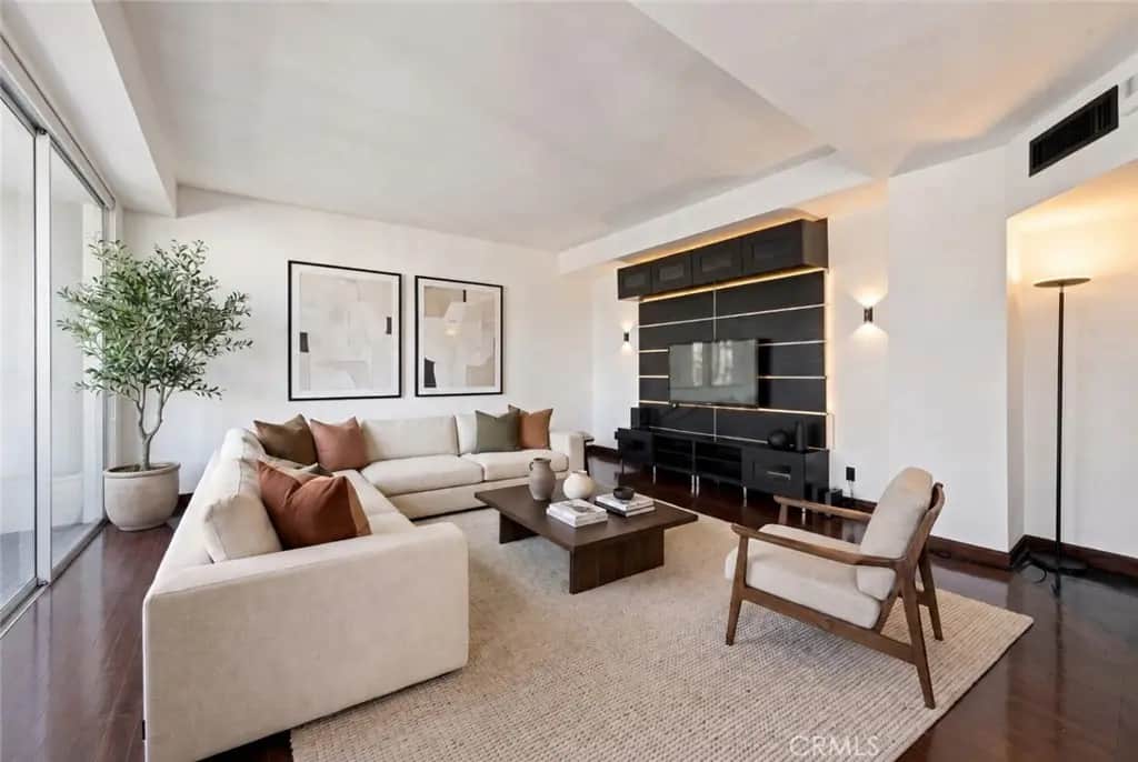 7250 Franklin Avenue 804, Los Angeles, CA — listing photo 1