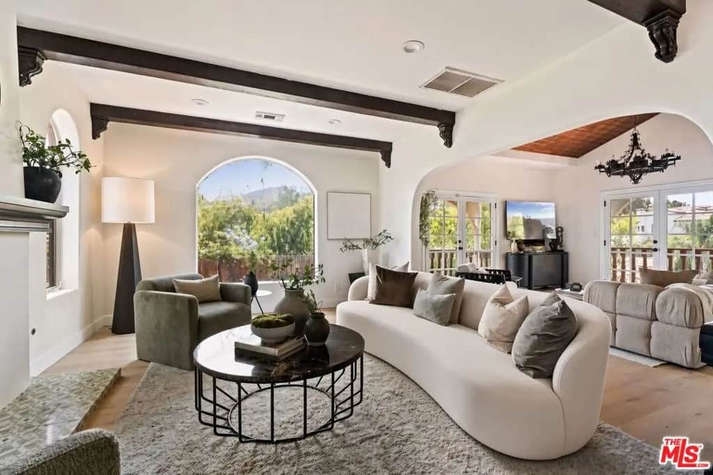 3249 Bennett Drive, Los Angeles, CA — listing photo 1