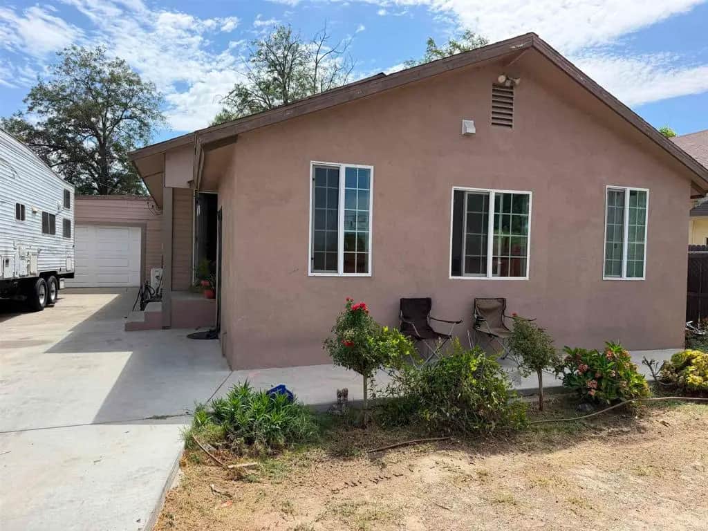 25798 Columbia Street, Hemet, CA — listing photo 1