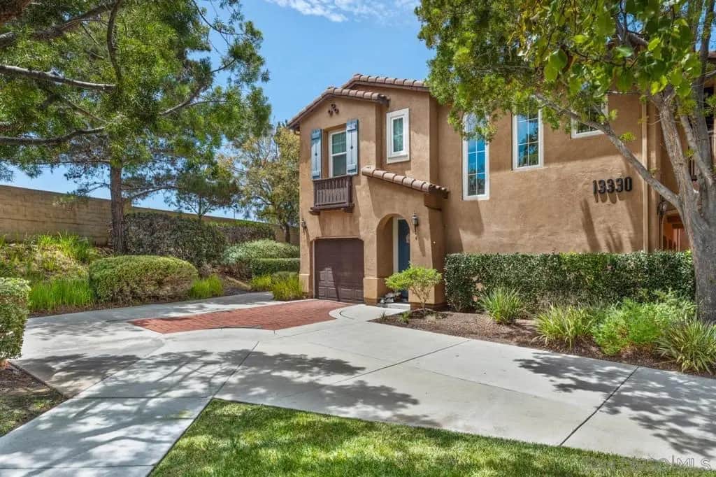 13330 Via Magdalena 6, San Diego, CA — listing photo 1