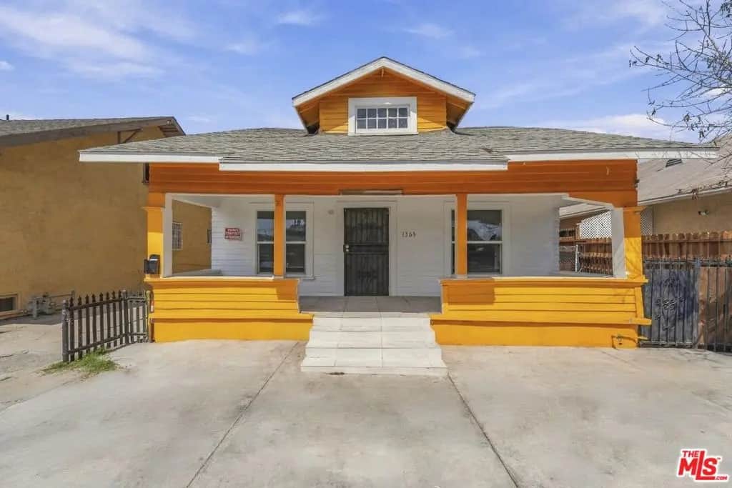 1363 E 49th Street, Los Angeles, CA — listing photo 1