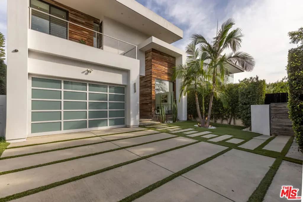 132 N Laurel Avenue, Los Angeles, CA — listing photo 1