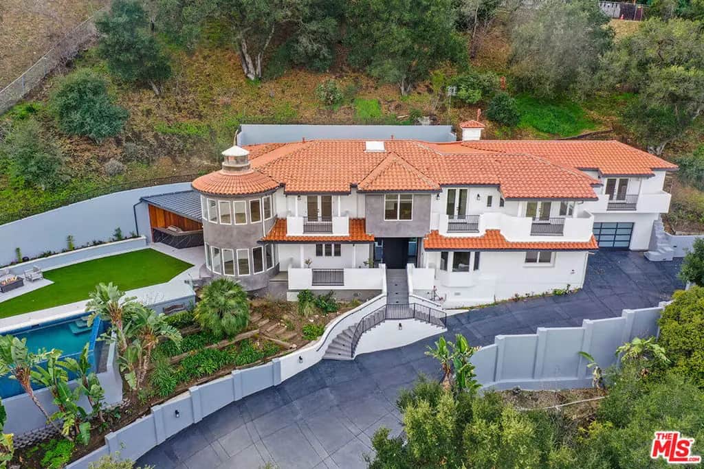3373 Coldwater Canyon Avenue, Los Angeles, CA — listing photo 1