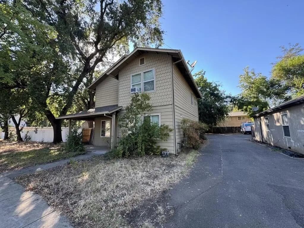 1170 E 9th Street, Chico, CA — listing photo 1