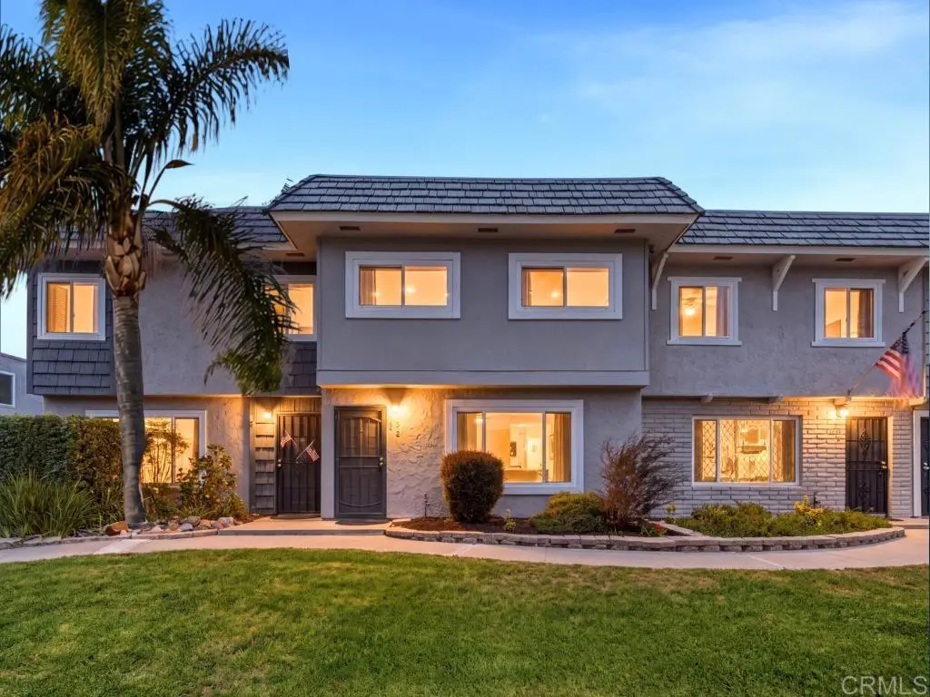 9416 Carlton Oaks Drive B, Santee, CA — listing photo 1