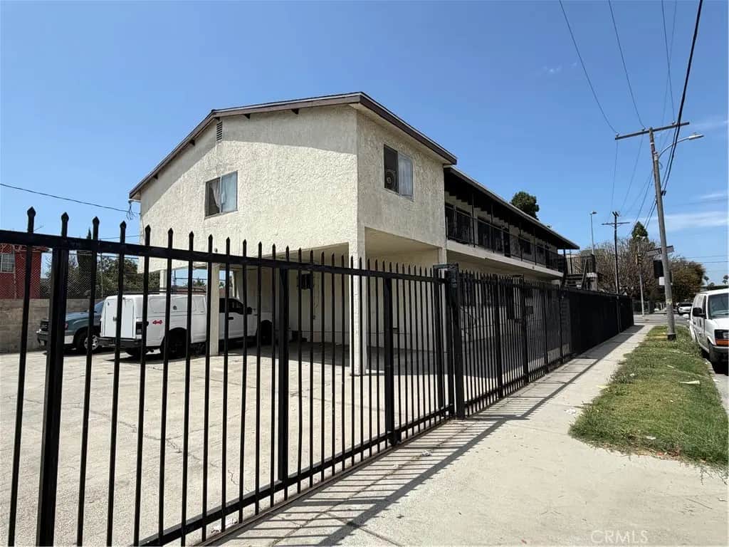 254 W 83rd Street, Los Angeles, CA — listing photo 1