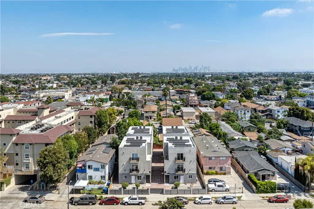 127 133 E 88th, Los Angeles, CA — listing photo 1