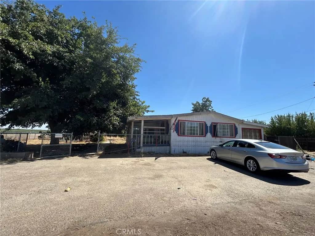19151 Grangeville, Lemoore, CA — listing photo 1