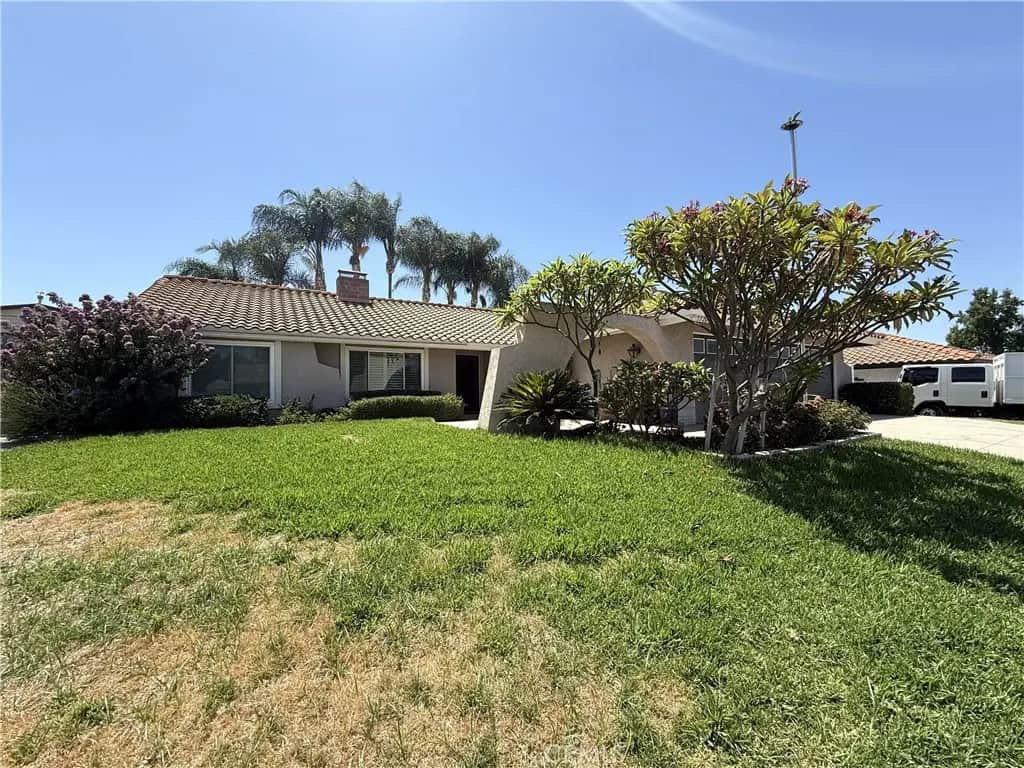 2720 Lexinton Place, Riverside, CA — listing photo 1