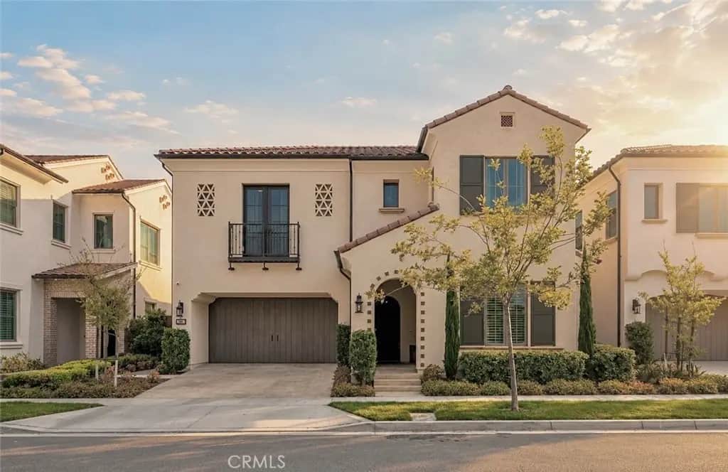 128 Roscomare, Irvine, CA — listing photo 1
