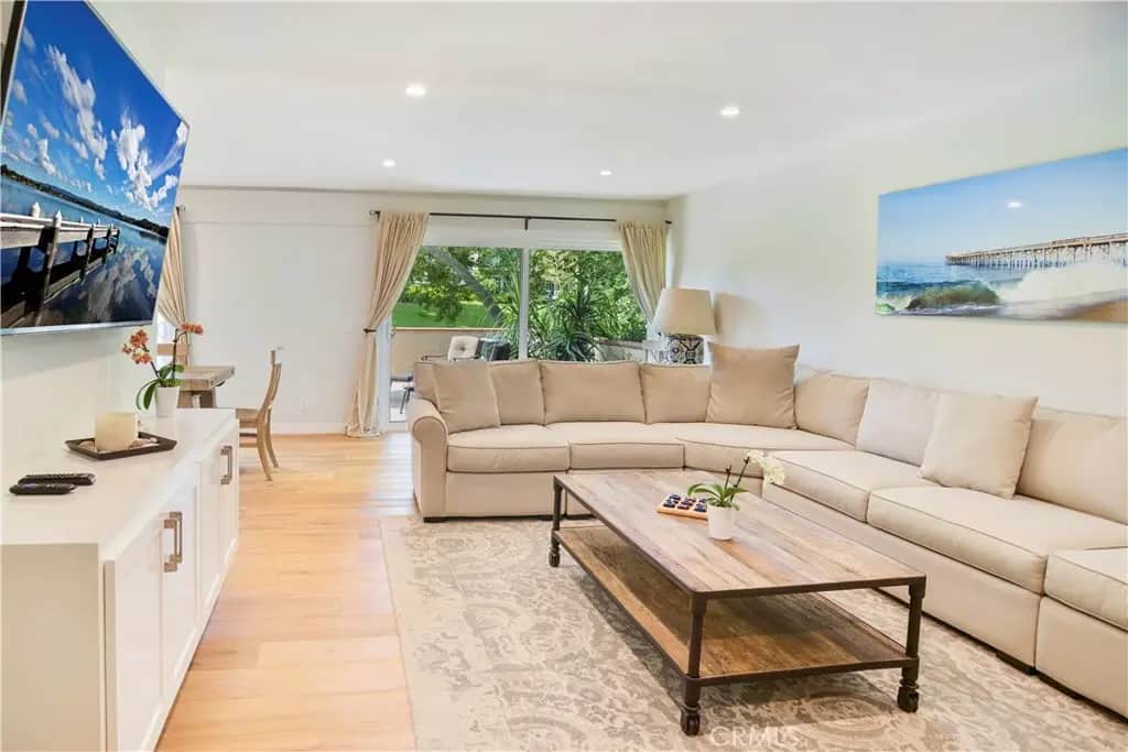 2112 Vista Dorado, Newport Beach, CA — listing photo 1