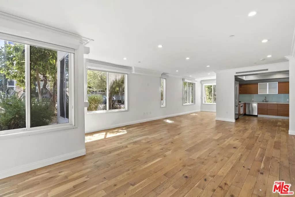 1283 Havenhurst Drive 101, West Hollywood, CA — listing photo 1