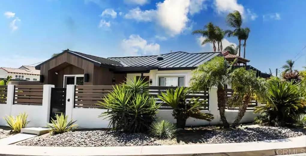 3761 Oleander Dr, San Diego, CA — listing photo 1