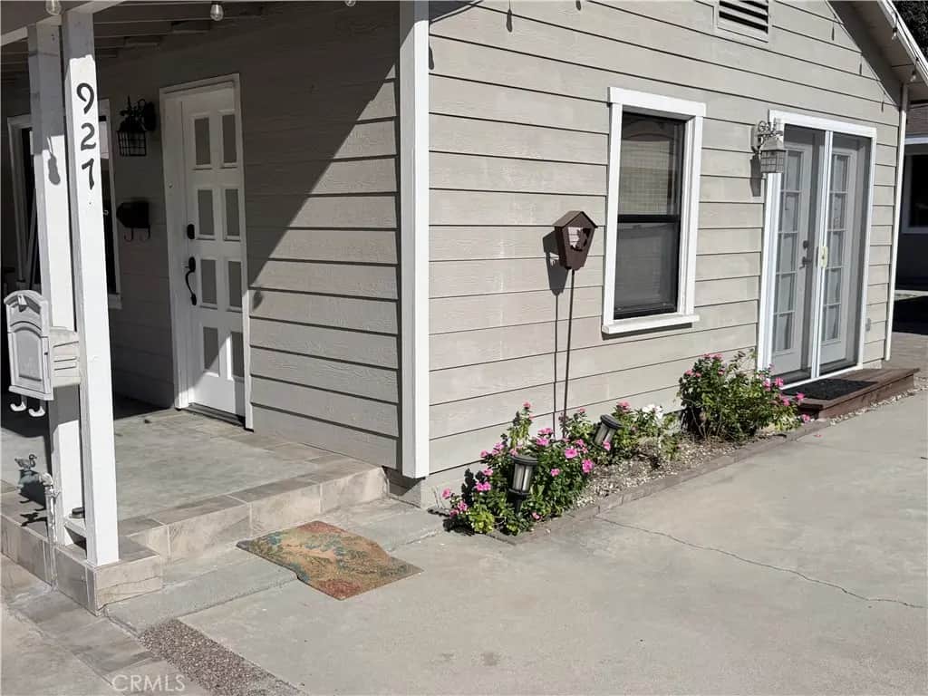 927 El Dorado St., Monrovia, CA — listing photo 1