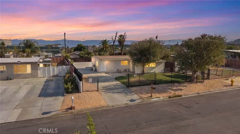 777 Arliss, Riverside, CA — listing photo 1