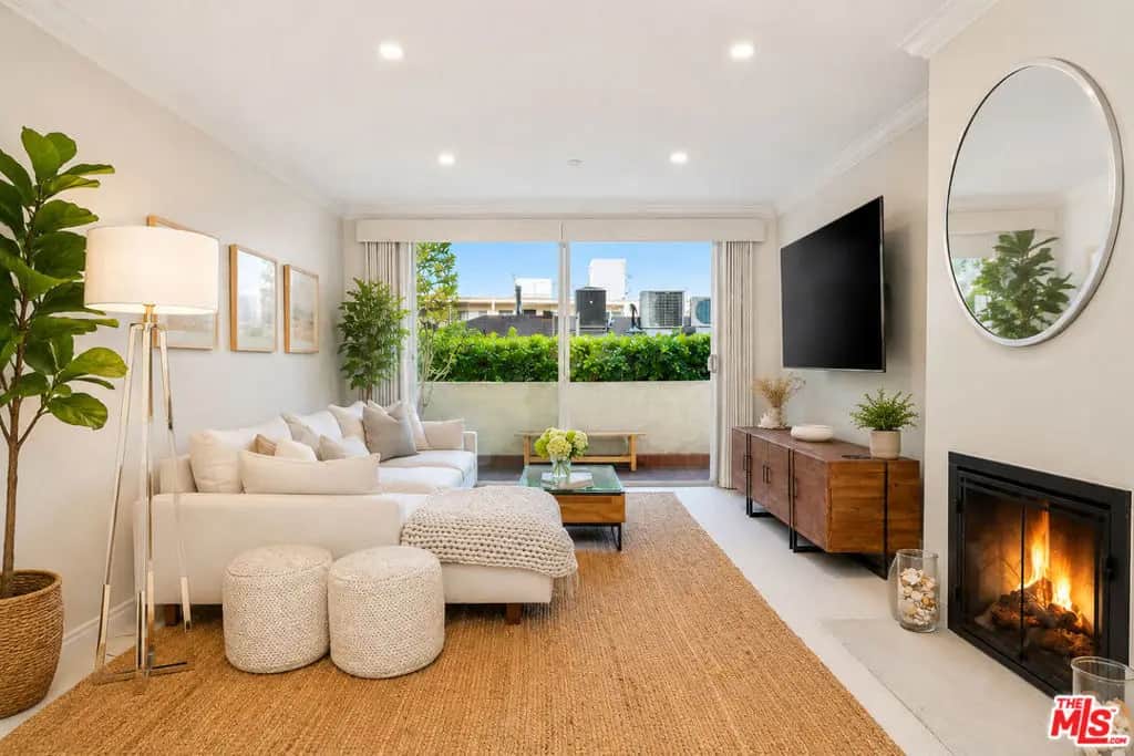 125 Montana Avenue 204, Santa Monica, CA — listing photo 1
