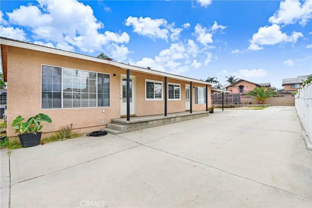 26316 Investors Pl, Hemet, CA — listing photo 1