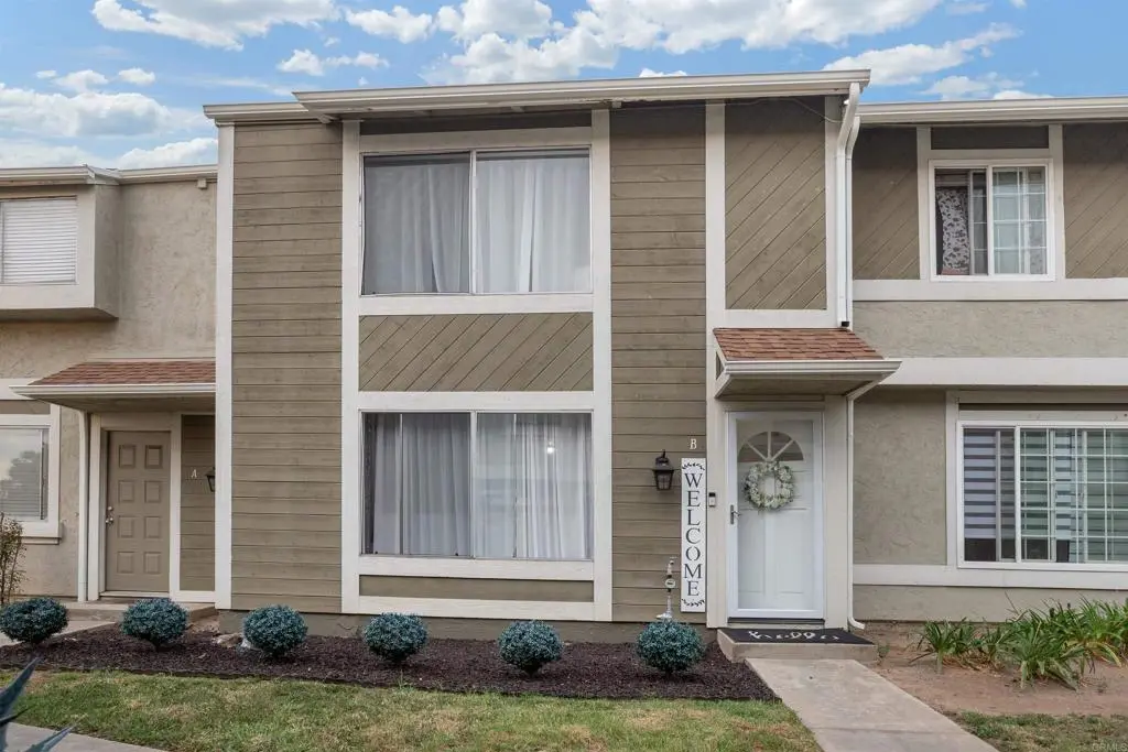 3075 Iris Avenue B, San Ysidro, CA — listing photo 1