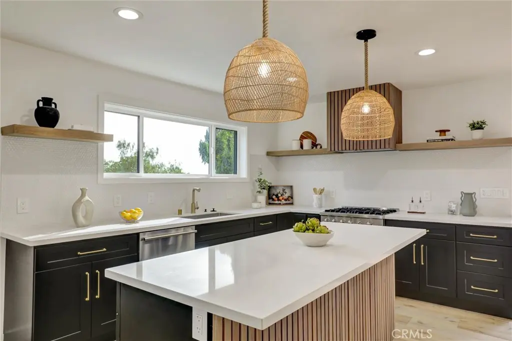 5218 Barker Drive, Los Angeles, CA — listing photo 1
