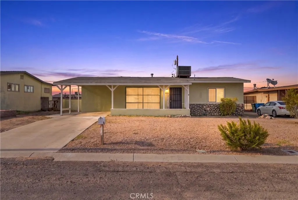 1921 Flora, Needles, CA — listing photo 1