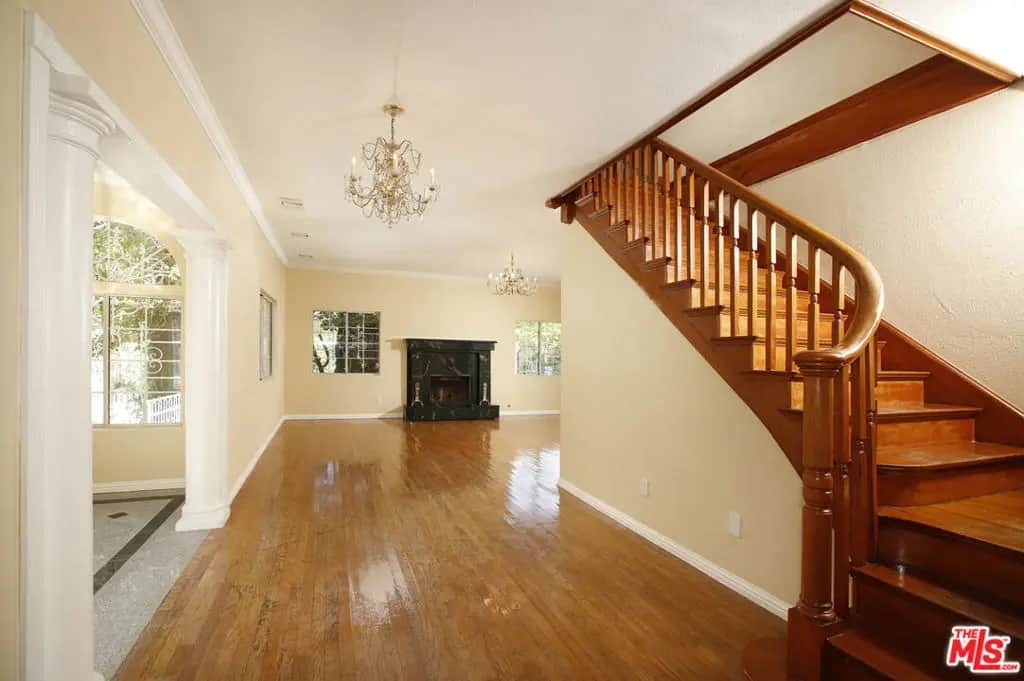 4915 El Canto Drive, Los Angeles, CA — listing photo 1