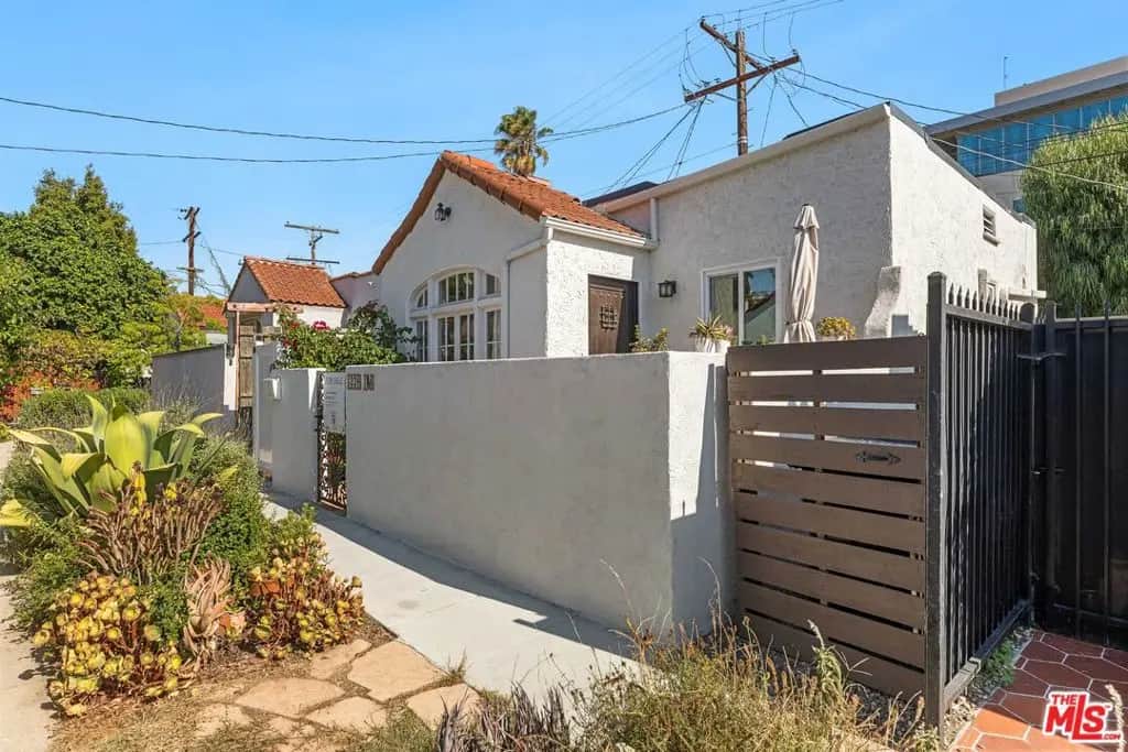 1234 1/8 N Cahuenga Boulevard, Los Angeles, CA — listing photo 1