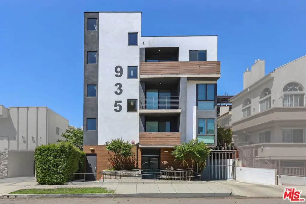 935 N Hudson Avenue 401, Los Angeles, CA — listing photo 1