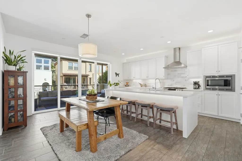 8337 Summit way, San Diego, CA — listing photo 1