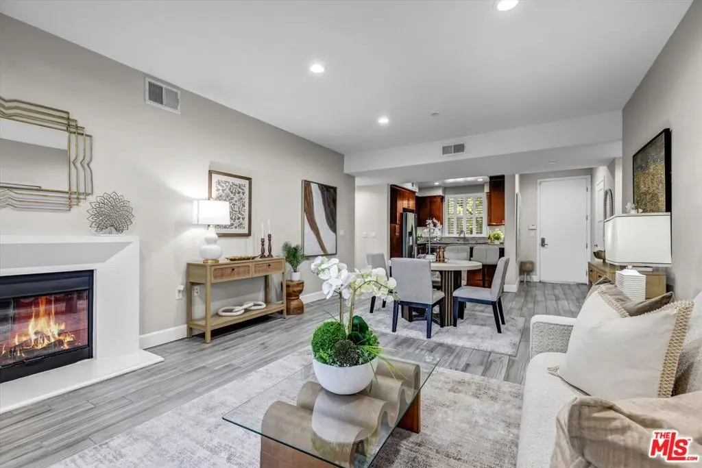 14412 Killion Street 110, Sherman Oaks, CA — listing photo 1