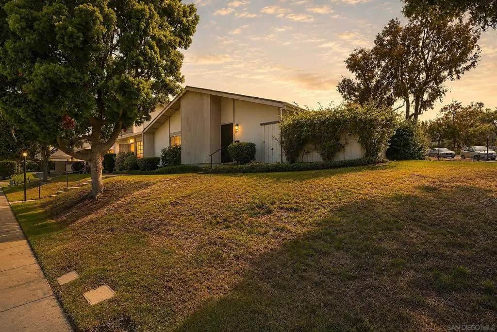 9645 Easter Way, San Diego, CA — listing photo 1