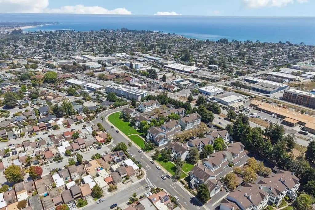 41 Grandview Street 907, Santa Cruz, CA — listing photo 1