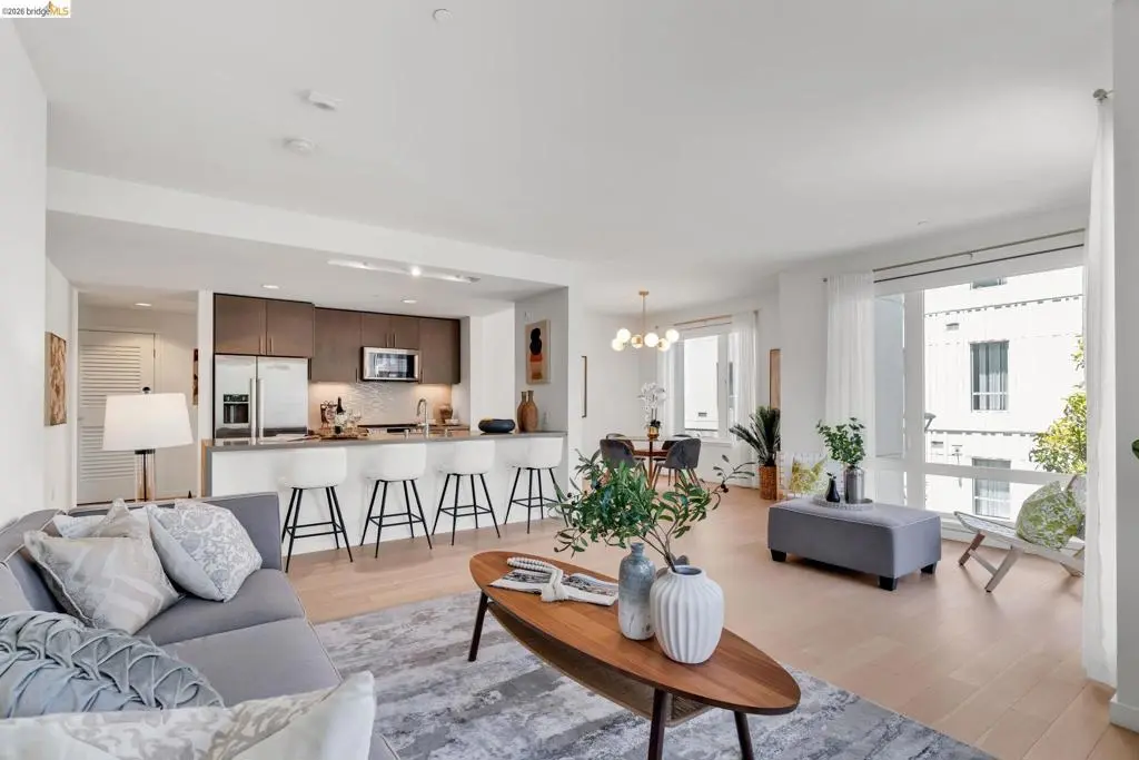 51 Innes Ct 204, San Francisco, CA — listing photo 1