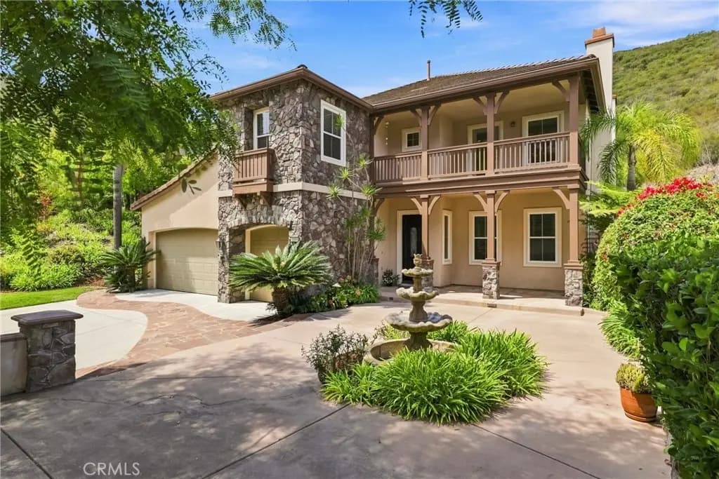 1014 Skyline Place, San Marcos, CA — listing photo 1
