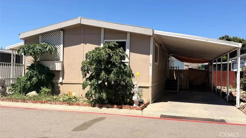 4901 Green River Road 116, Corona, CA — listing photo 1