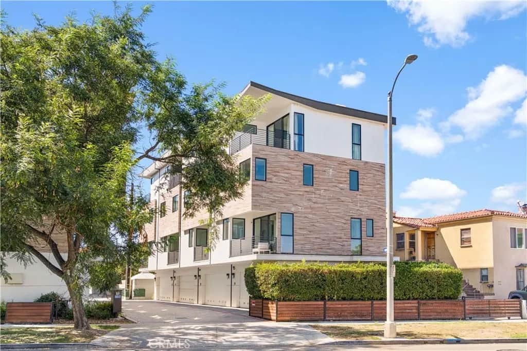 5151 W Redondo Court, Los Angeles, CA — listing photo 1
